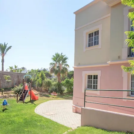 Aquamar شقة فندقية 3*