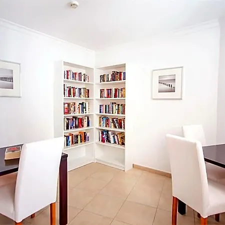 Aquamar Aparthotel 3*